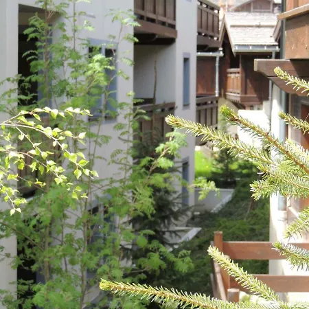 Apartment T2 Avec Et Piscine, Proche Centre Et Pistes De - - Fr-1-598-85 Les Gets